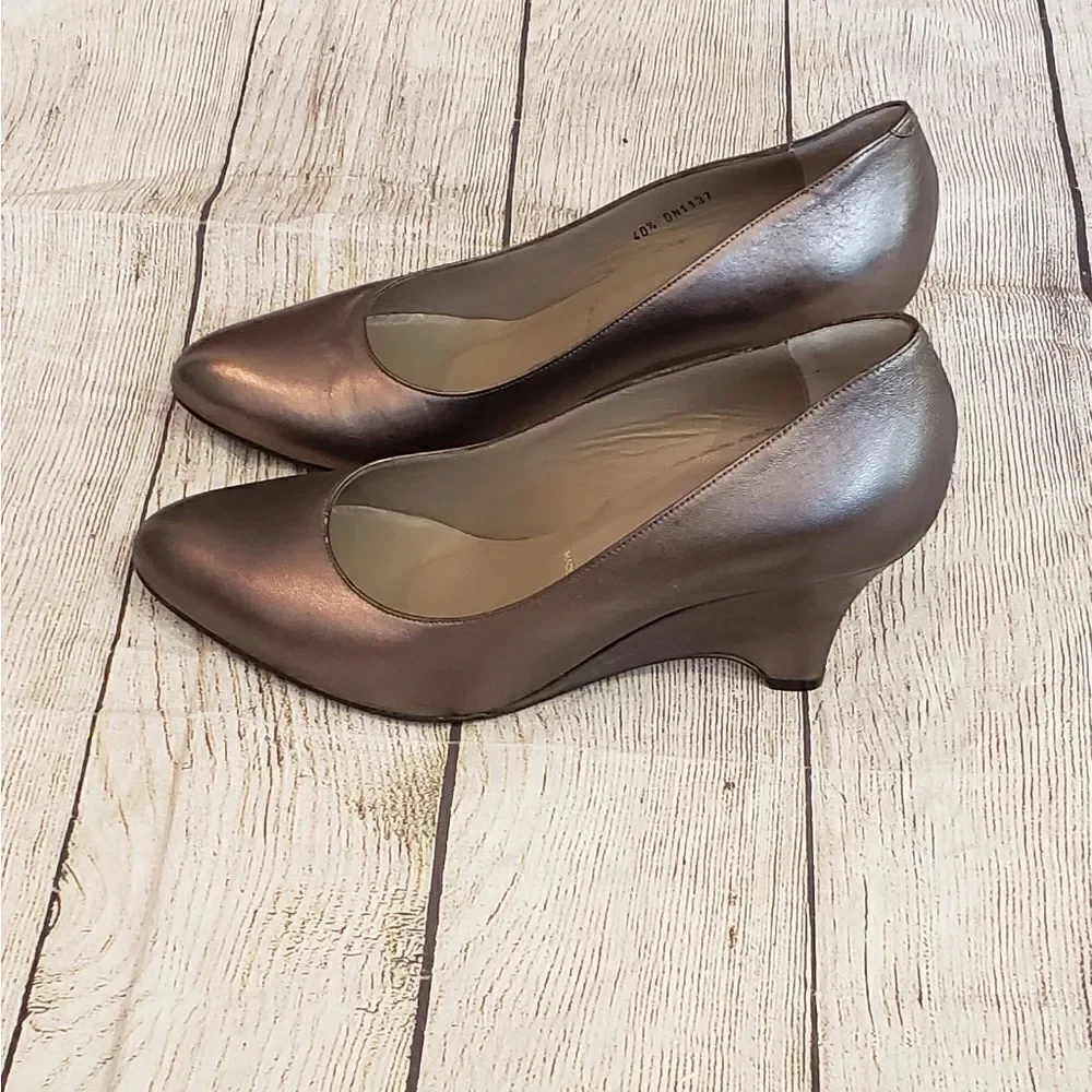 BrunoMagli Metallic Wedges
